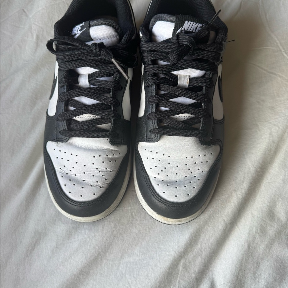 Nike Women's Black and White Sneakers